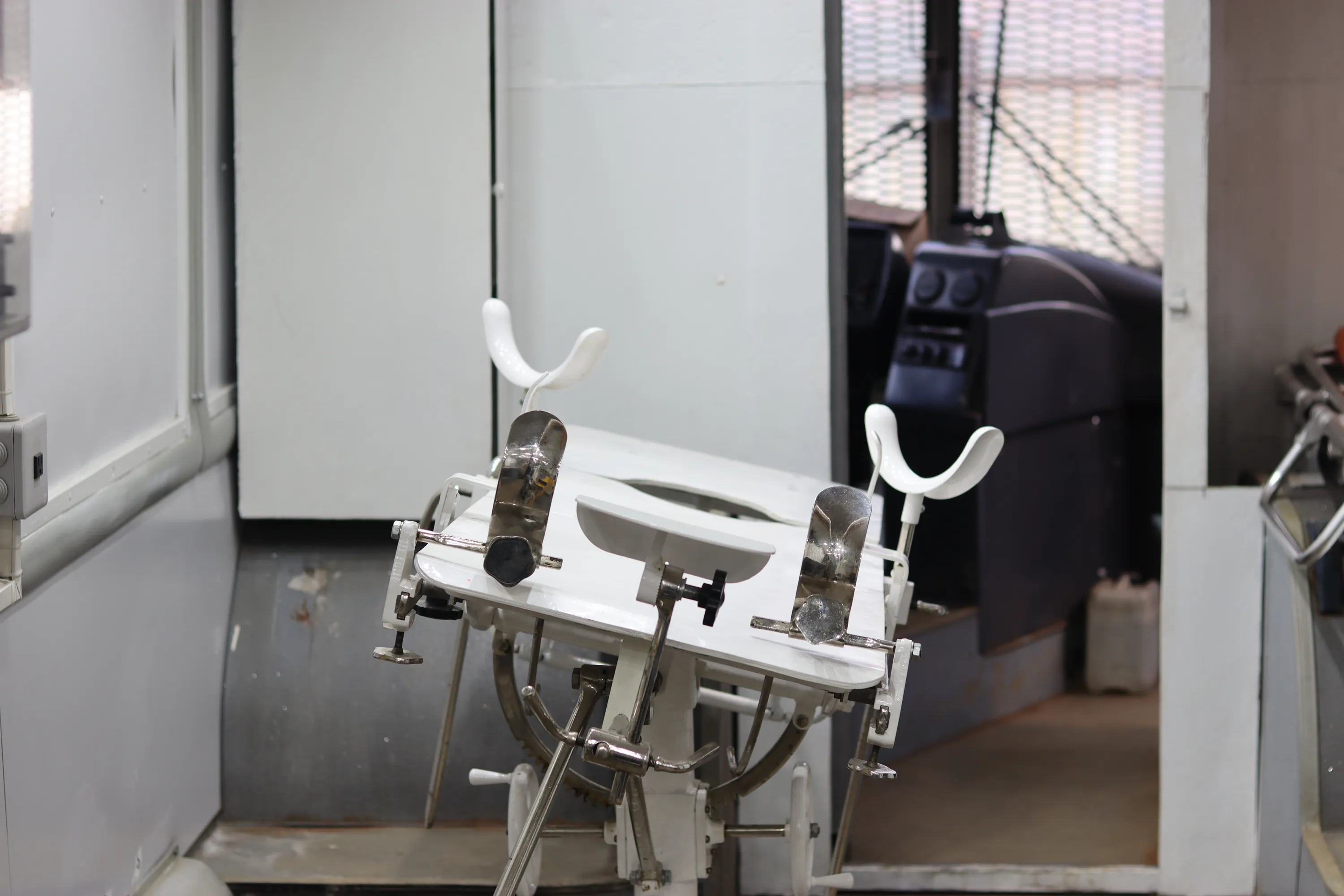 Операційний стіл