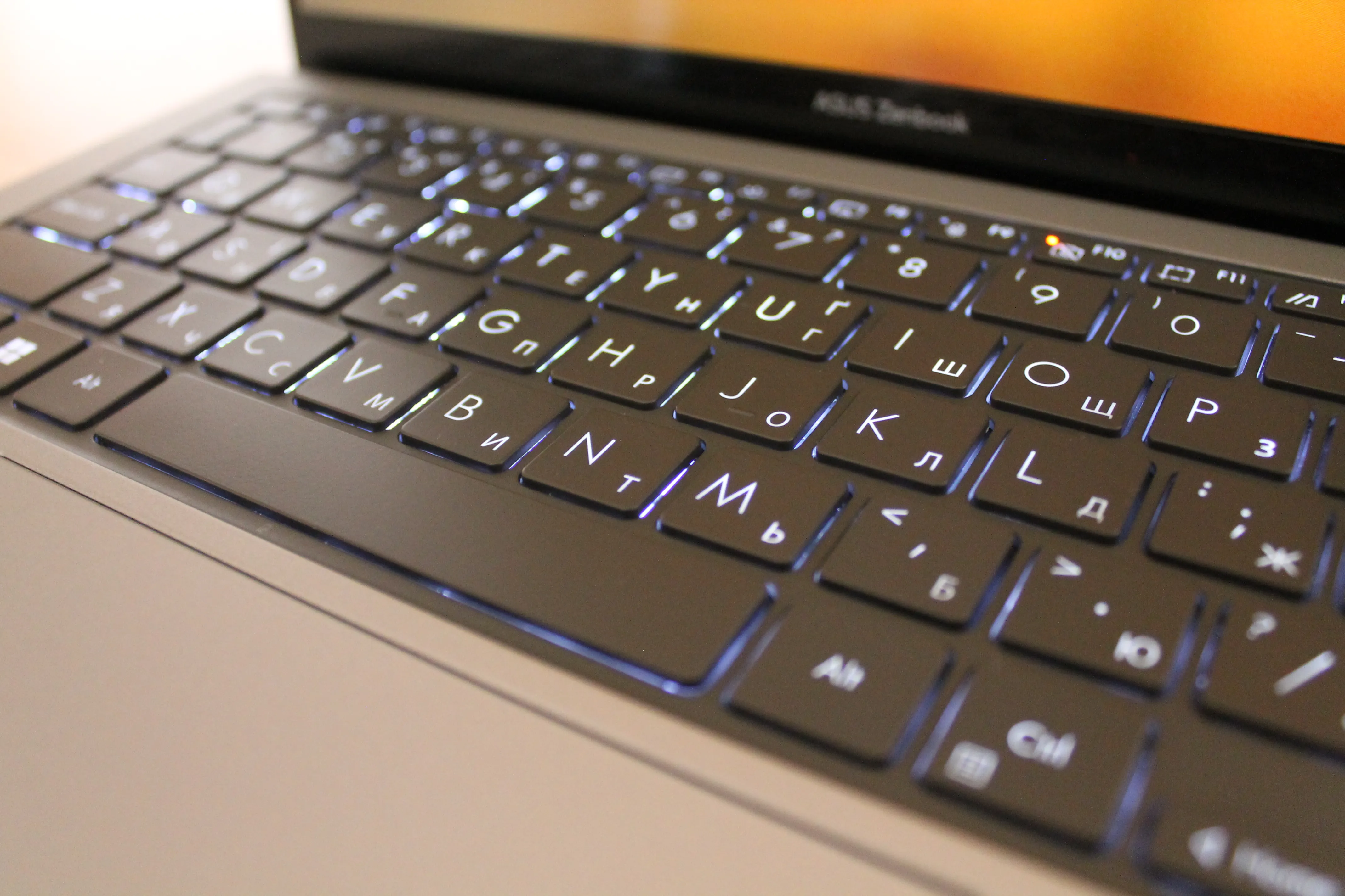 Клавіатура Дисплей Zenbook S 13 OLED