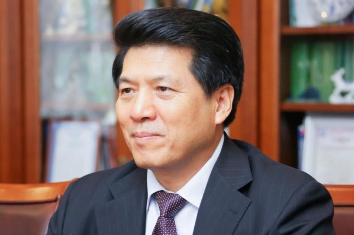 Ли Хуэй был бывшим послом Китая в России