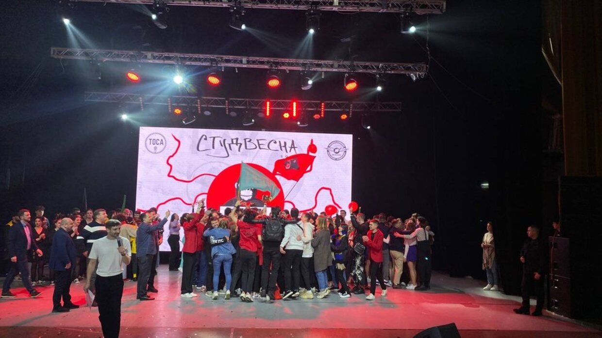 Максим Луцкий - ректор НАУ пригрозил студентам из-за шуток о Шкарлетте Максим Луцкий - ректор НАУ пригрозил студентам из-за шуток о Шкарлетте