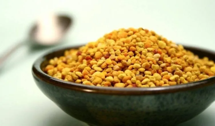 Свіжий бджолиний нектар Свіжий бджолиний нектар