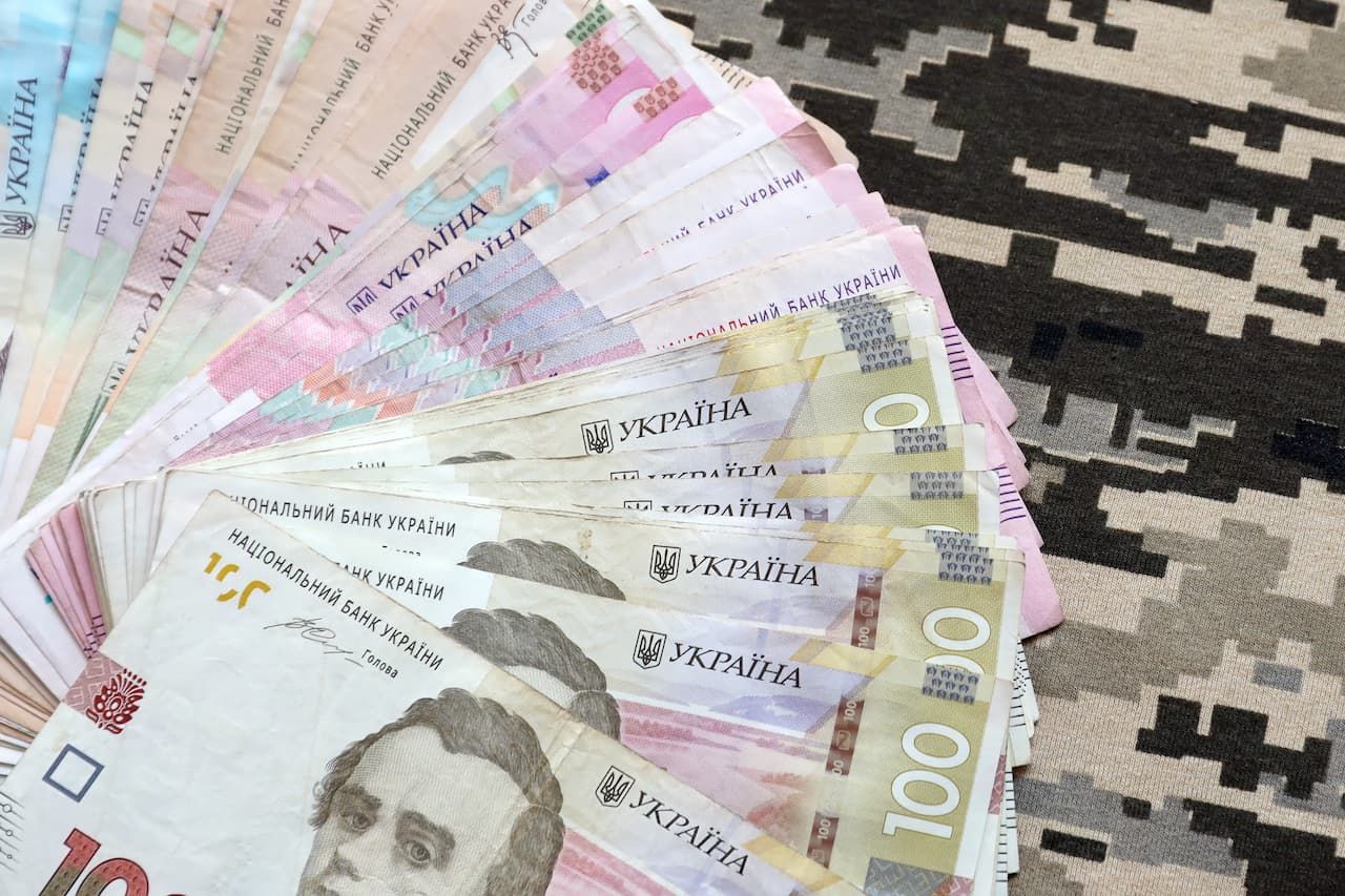 Раду просят отложить рассмотрение законопроекта Раду просят отложить рассмотрение законопроекта