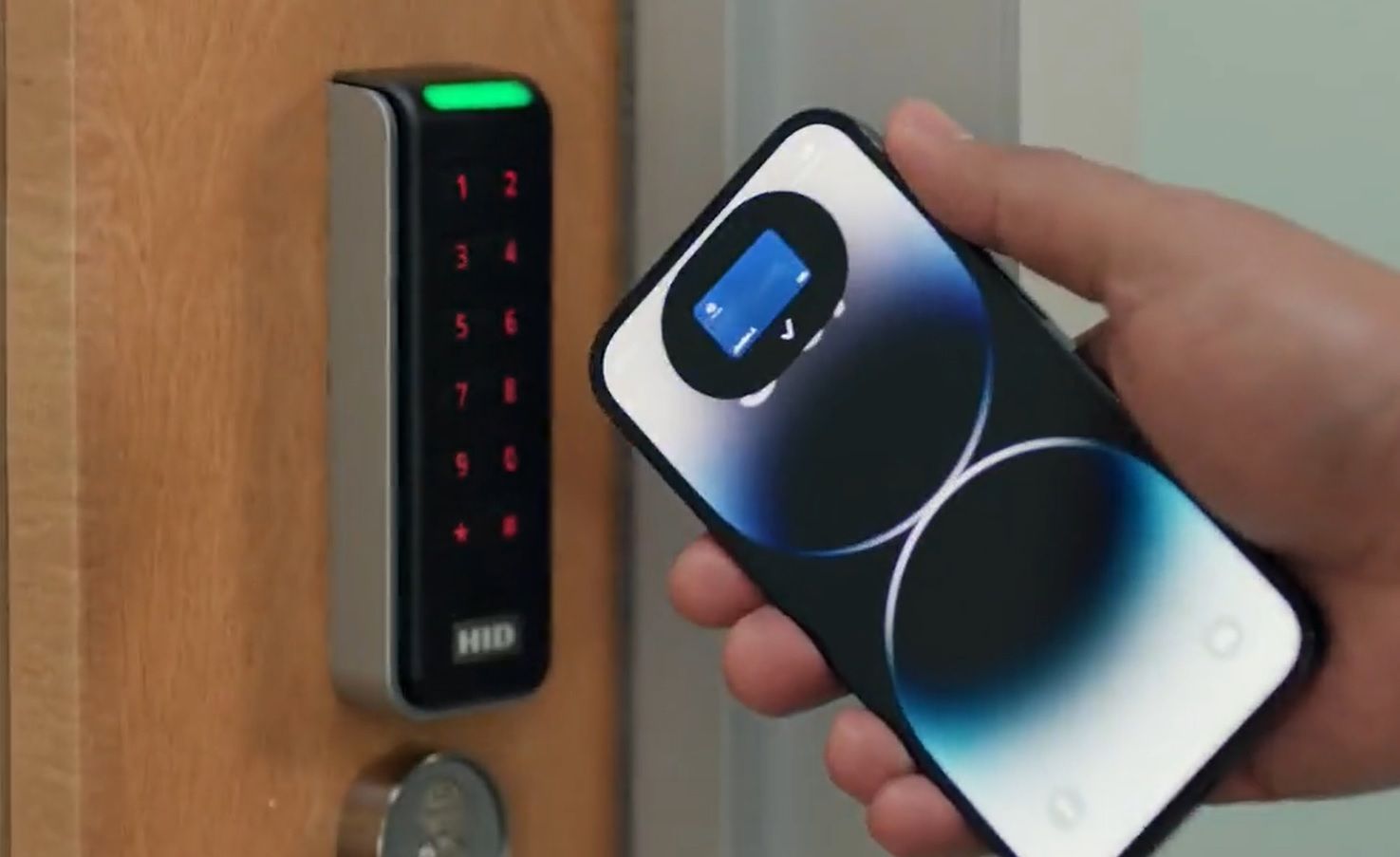 iPhone можна буде використовувати, як робочу перепустку iPhone можна буде використовувати, як робочу перепустку