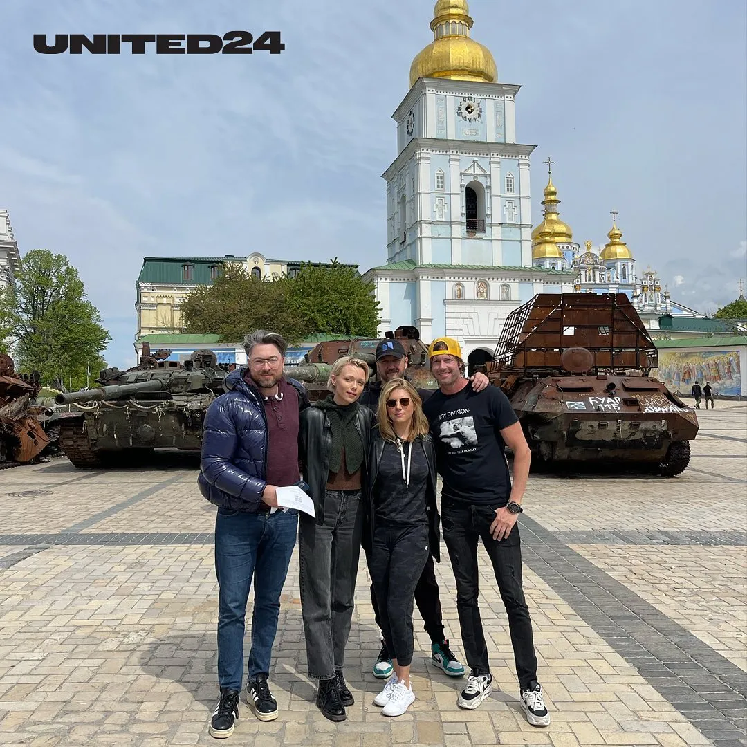 Иванна Сахно и Кэтрин Винник в Украине