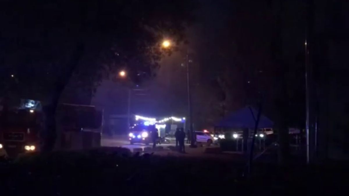 Падение дрона в Соломенском районе Киева: взрывная волна повредила здание ТЦ Падение дрона в Соломенском районе Киева: взрывная волна повредила здание ТЦ