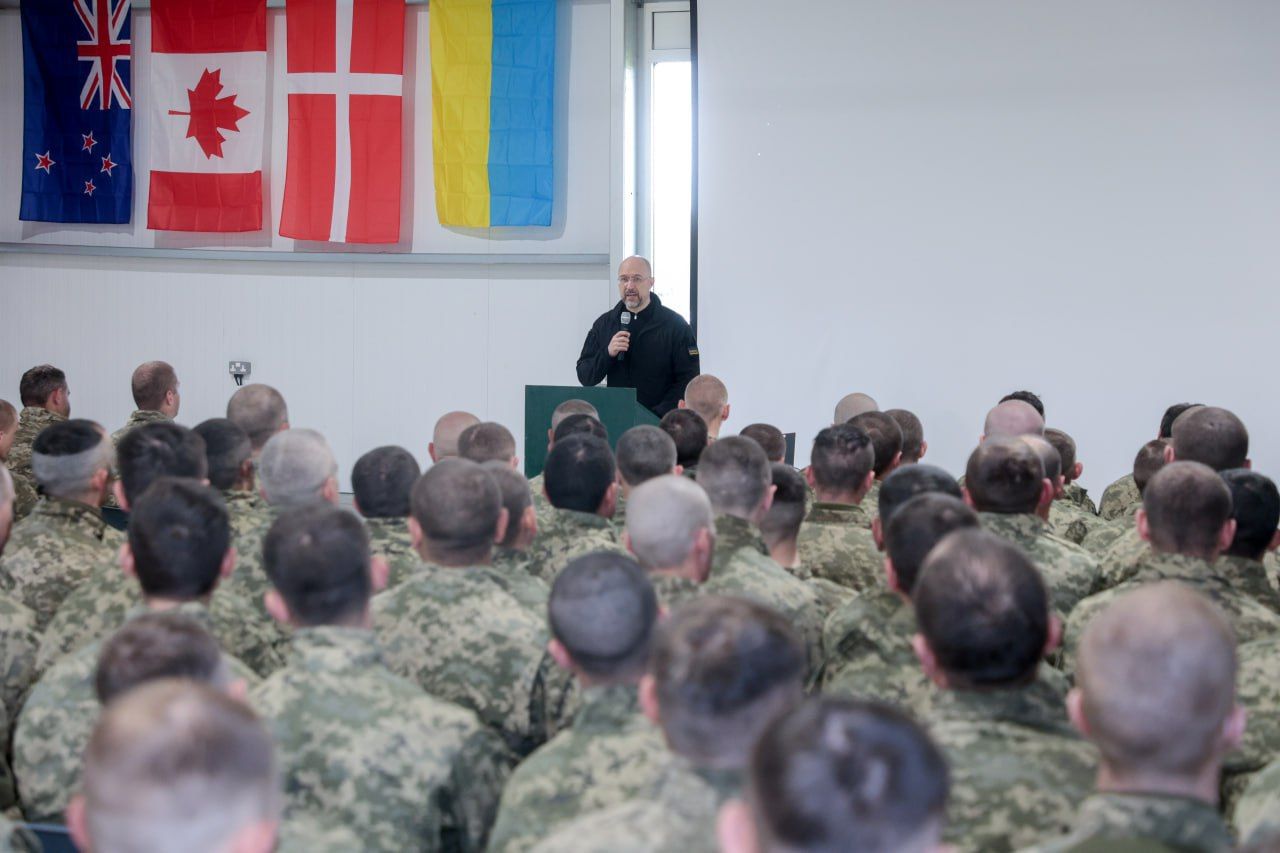 Шмигаль приехал в Британию