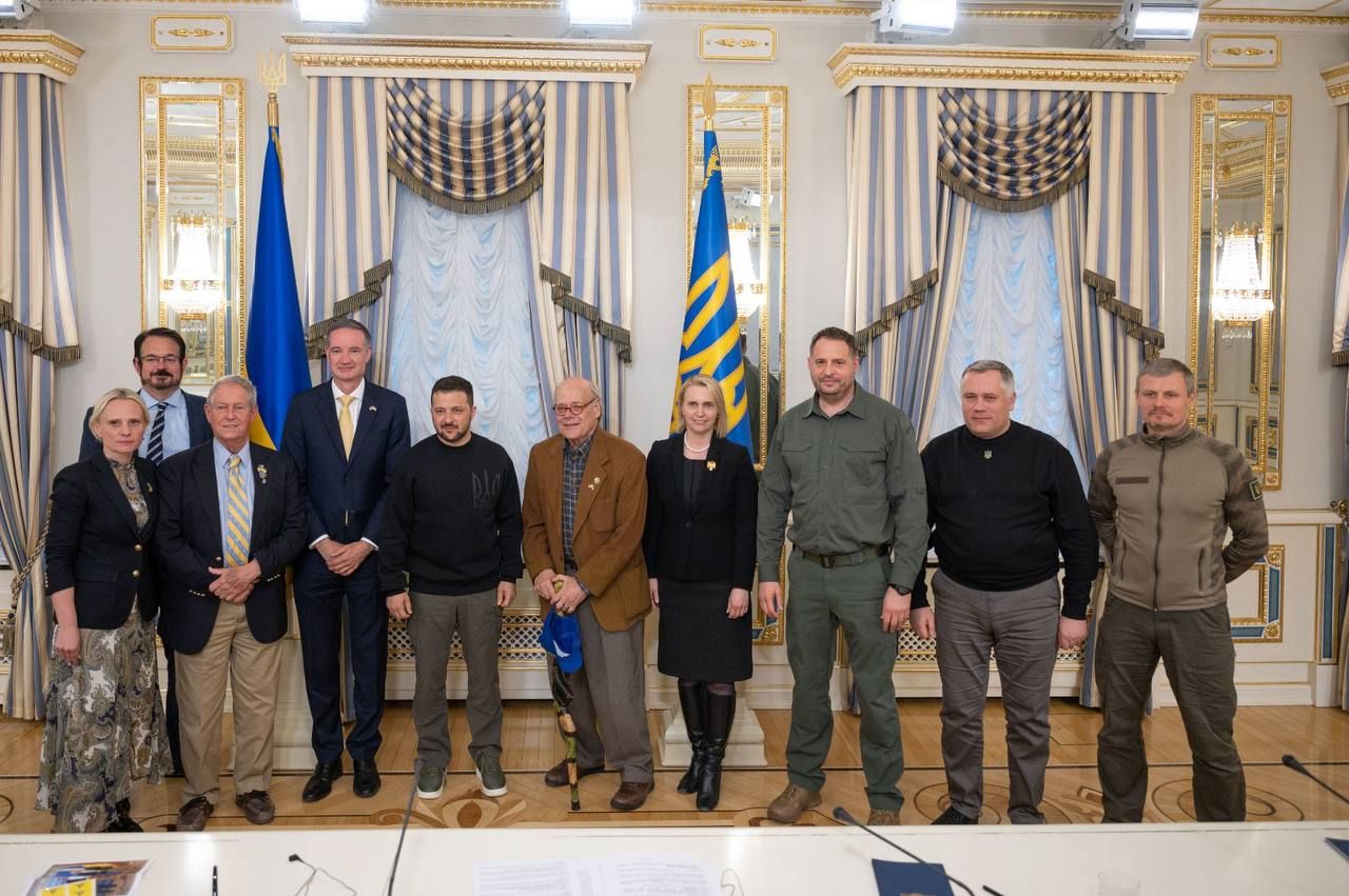 Володимир Зеленський зустрівся з Вікторією Спартц - дивіться відео Володимир Зеленський зустрівся з Вікторією Спартц - дивіться відео