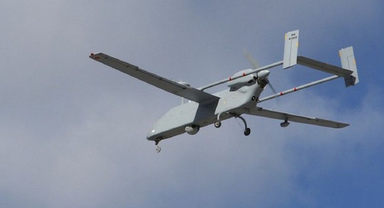 Над Києвом збили російський дрон-розвідник Над Києвом збили російський дрон-розвідник