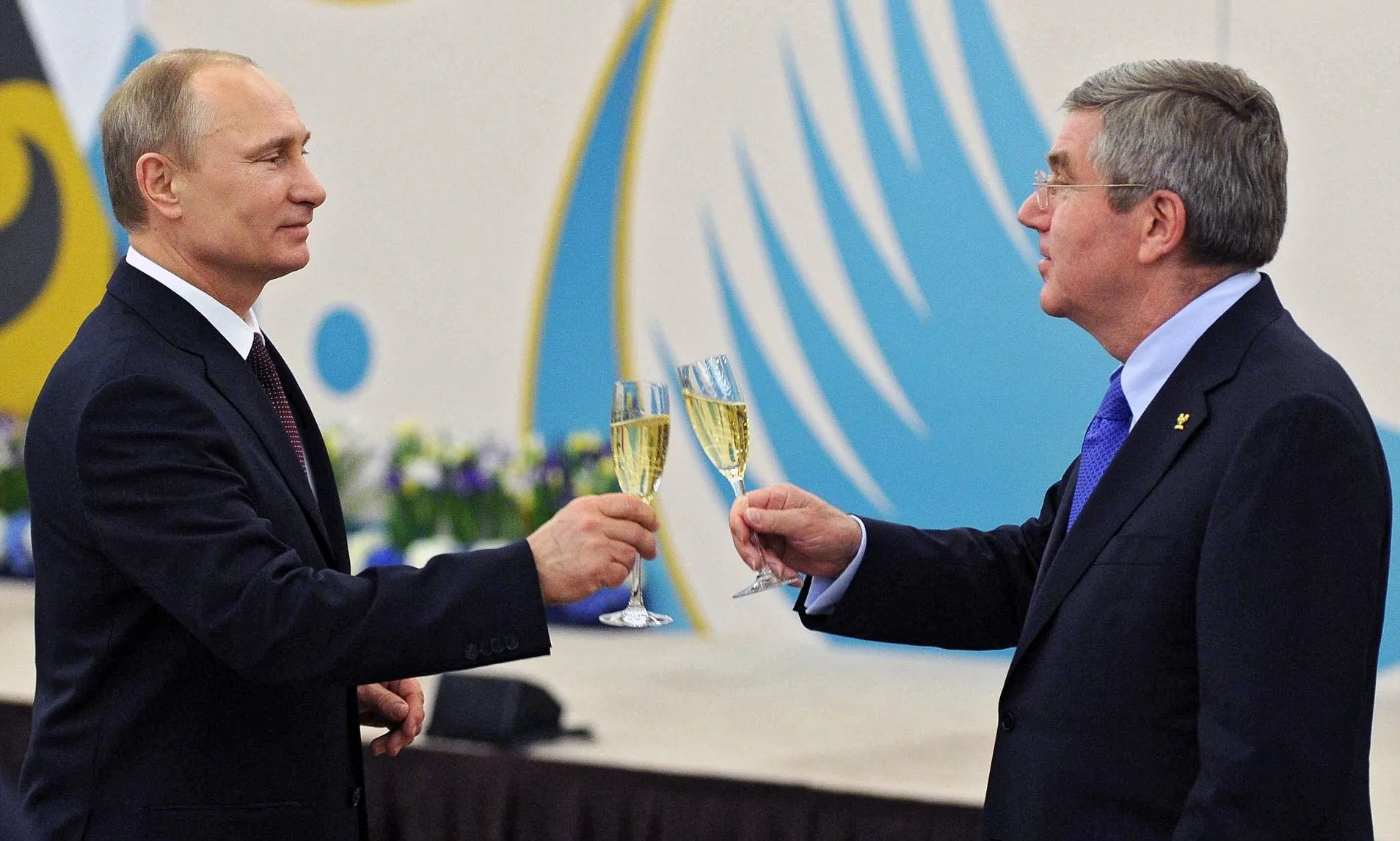 Владімір Путін та Томас Бах Владімір Путін та Томас Бах