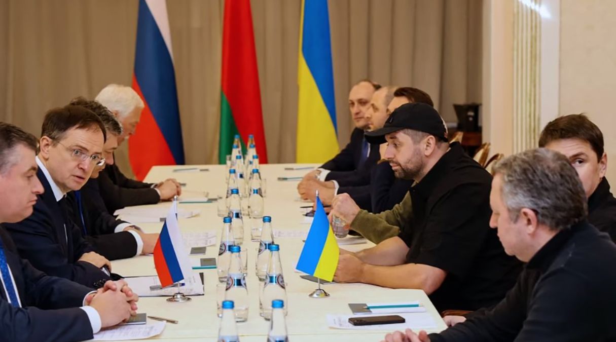 Переговори між Україною та Росією – що про це кажуть західні ЗМІ