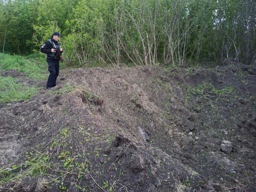 На Київщині 9 травня утворилася воронка від російської ракети