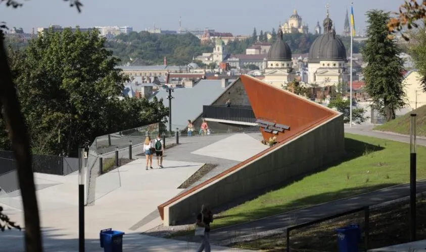 Мемориал Героев Небесной Сотни Мемориал Героев Небесной Сотни