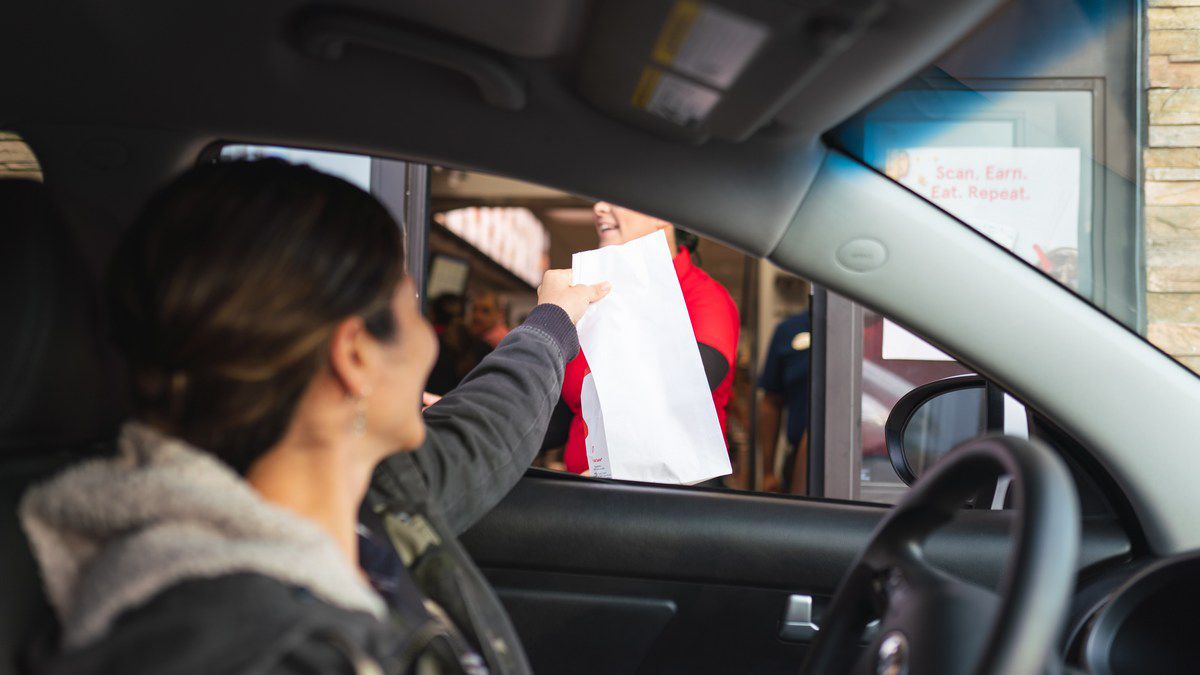 Ресторан узяв на роботу штучний інтелект, щоб замінити офіціантів Ресторан узяв на роботу штучний інтелект, щоб замінити офіціантів