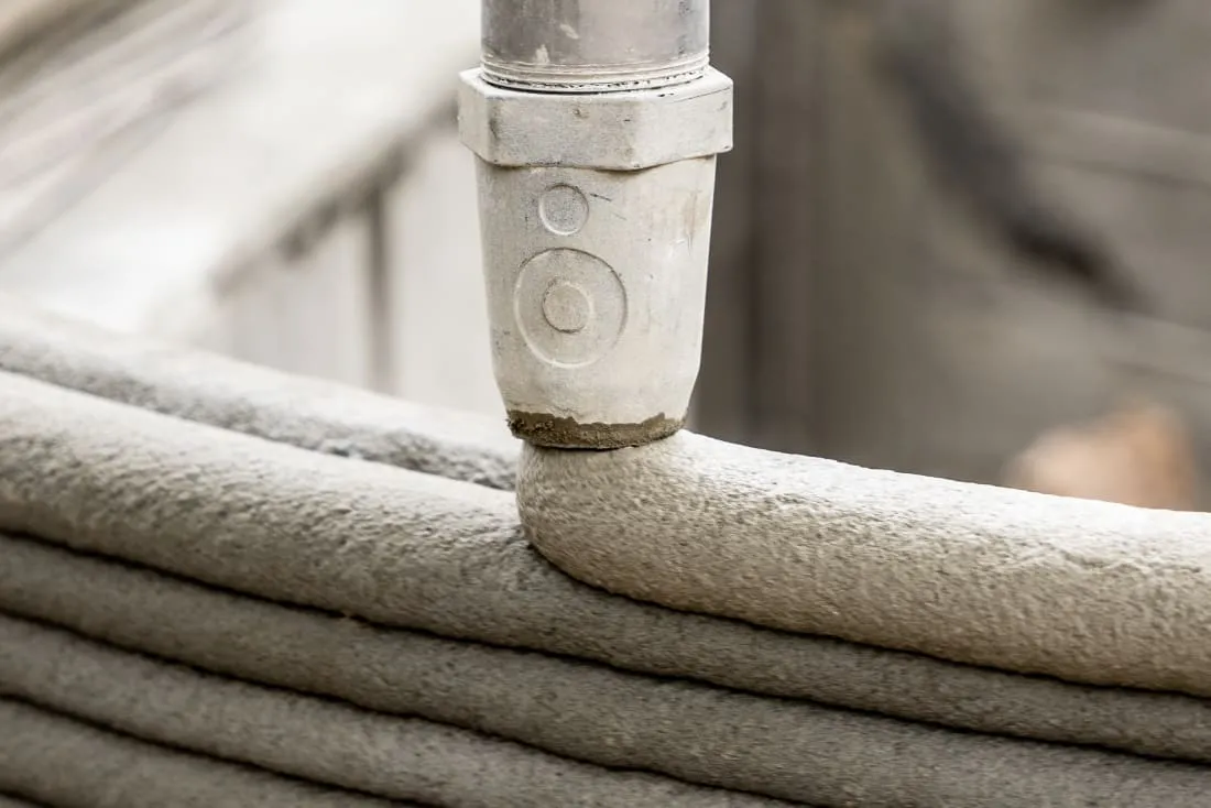 Будівля буде з бетонної сумішші Будівля буде з бетонної сумішші