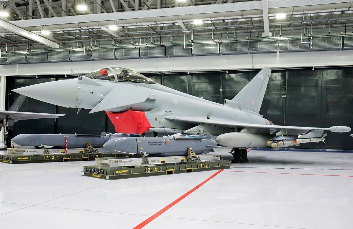 Україна отримала ракети Storm Shadow від Британії – чому це важливо Україна отримала ракети Storm Shadow від Британії – чому це важливо