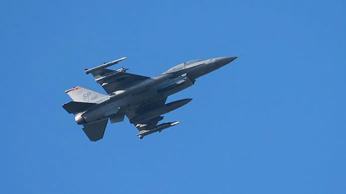 Истребитель F-16