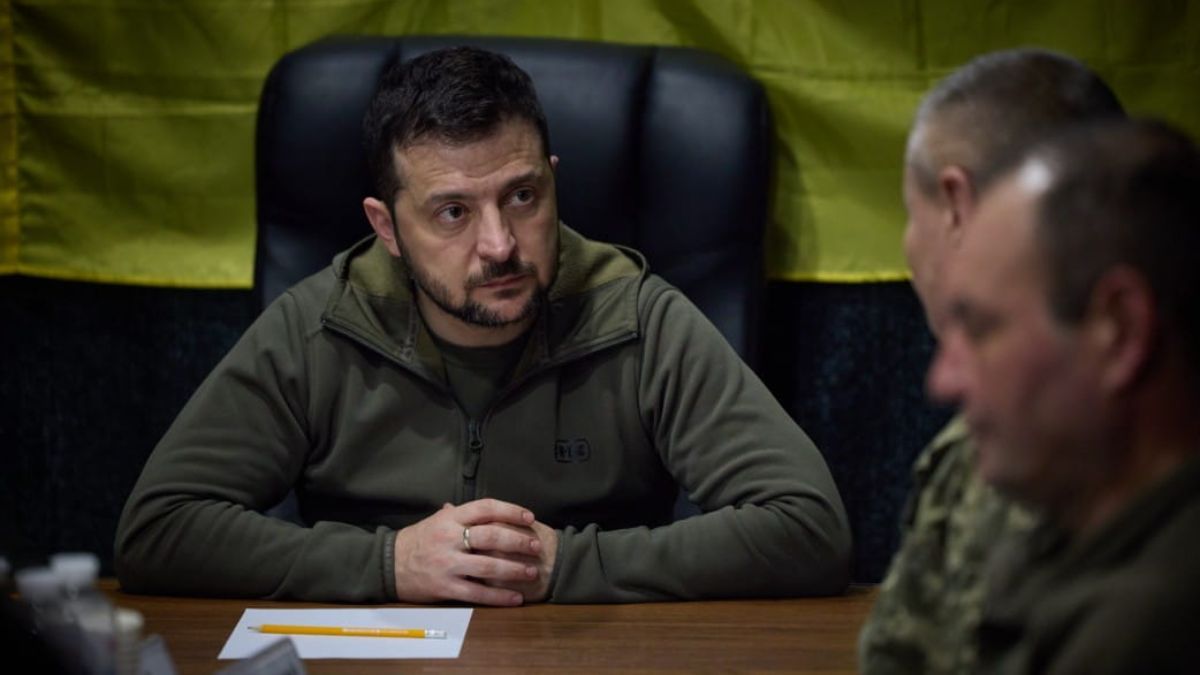 Сверхусилиями остановили врага: Зеленский провел важное заседание Ставки - 24 Канал Сверхусилиями остановили врага: Зеленский провел важное заседание Ставки - 24 Канал