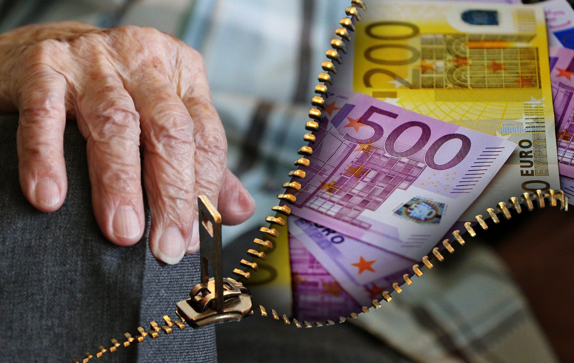 Пенсія в Україні - чи зарахують до пенсії стаж  набутий за кордном