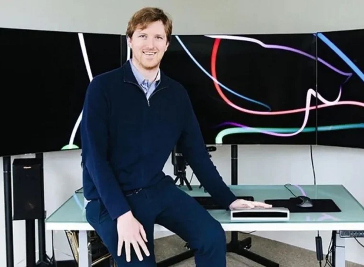 Остин Рассел приобрел Forbes Остин Рассел приобрел Forbes