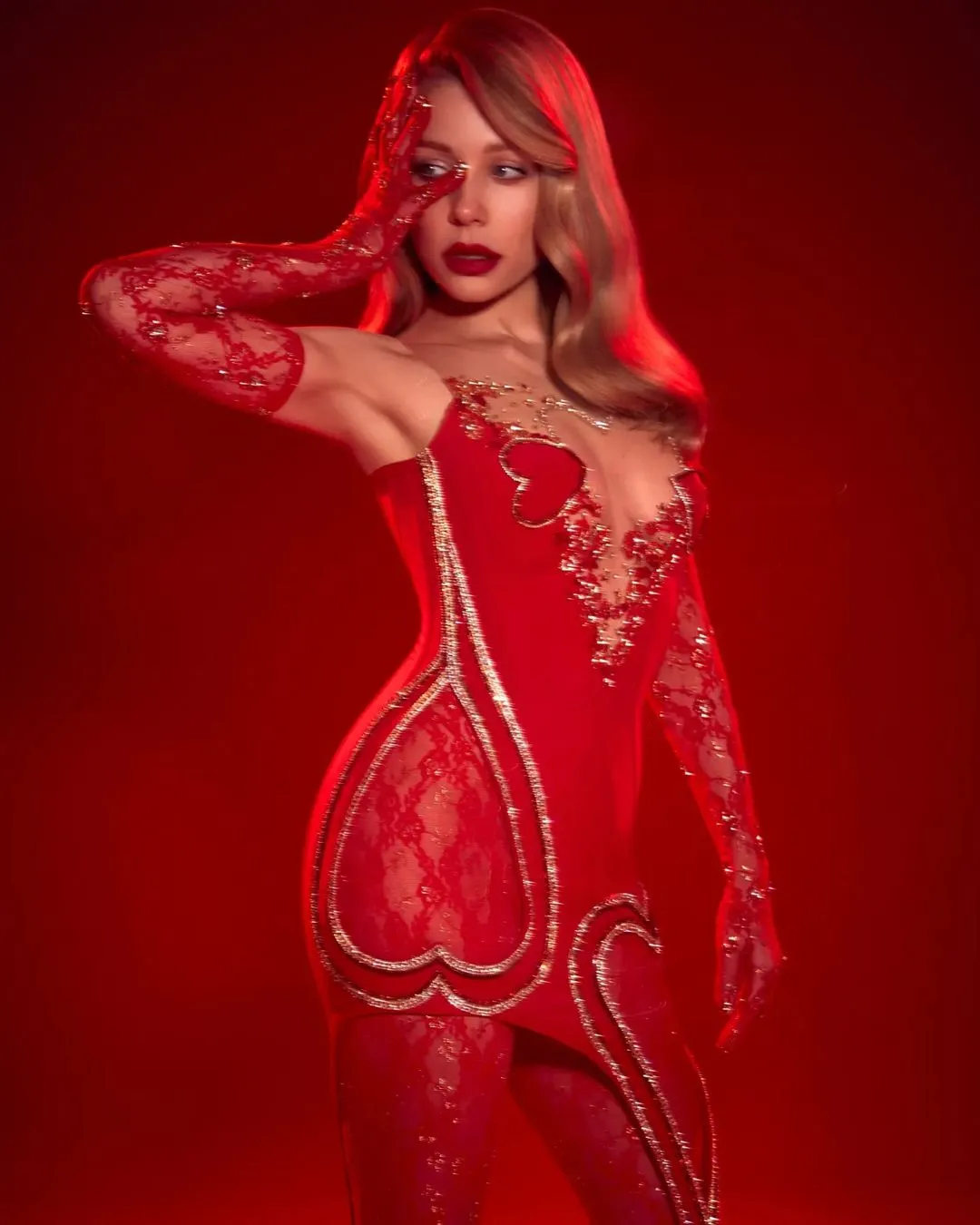 Тина Кароль в платье от Ивана Фролова Тина Кароль в платье от Ивана Фролова