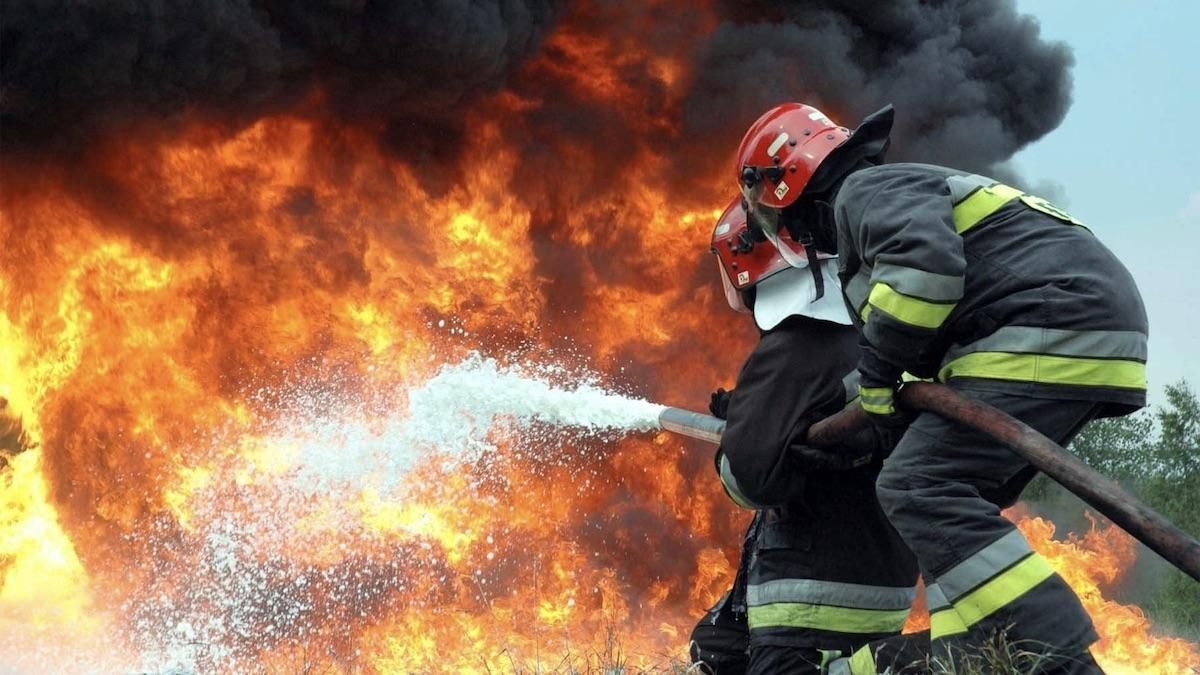 Ракетный обстрел Тернополя 14.05.2023 - Пожары на двух складах потушили - 24 Канал