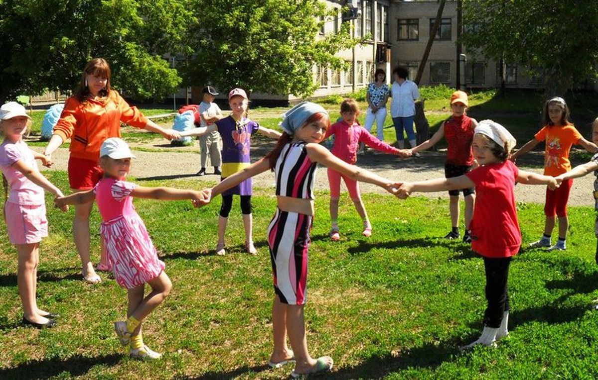Пришкольные лагеря 2023 - будут ли действовать в Украине летние детские лагеря