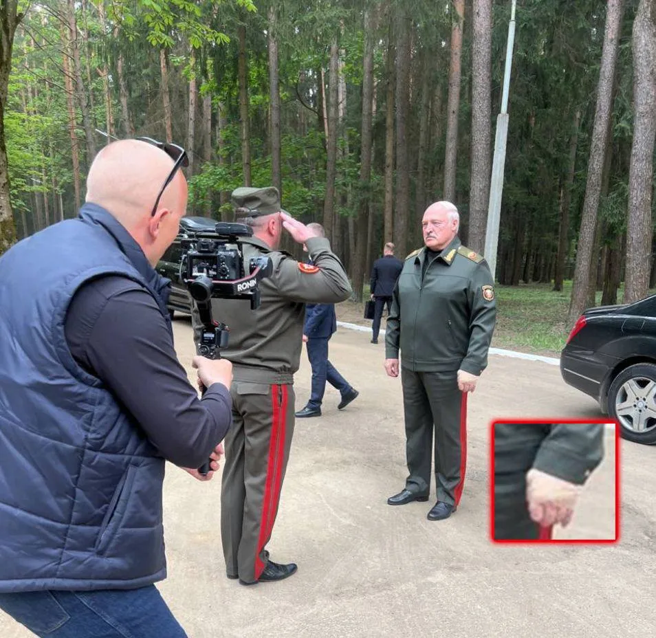 У мережі шириться нове фото Лукашенка У мережі шириться нове фото Лукашенка