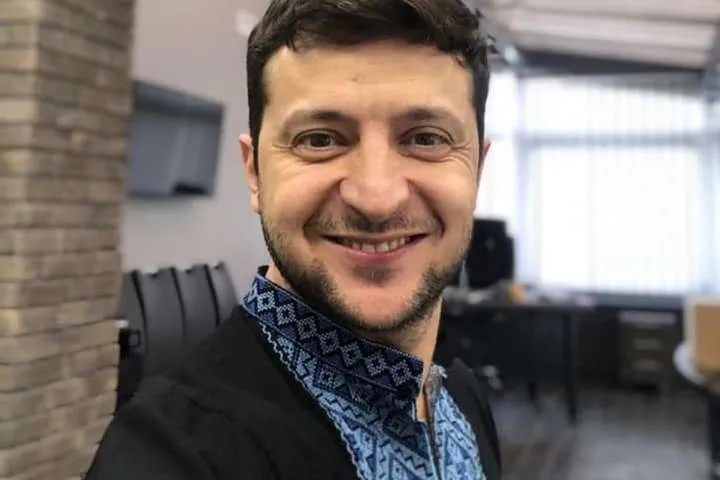 Вишиванки Володимира Зеленського, які він одягав до війни Вишиванки Володимира Зеленського, які він одягав до війни