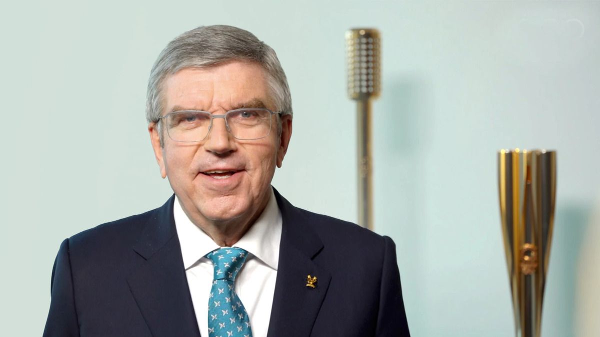 Президент МОК Томас Бах виступив за участь росіян та білорусів в Олімпіаді-2024
