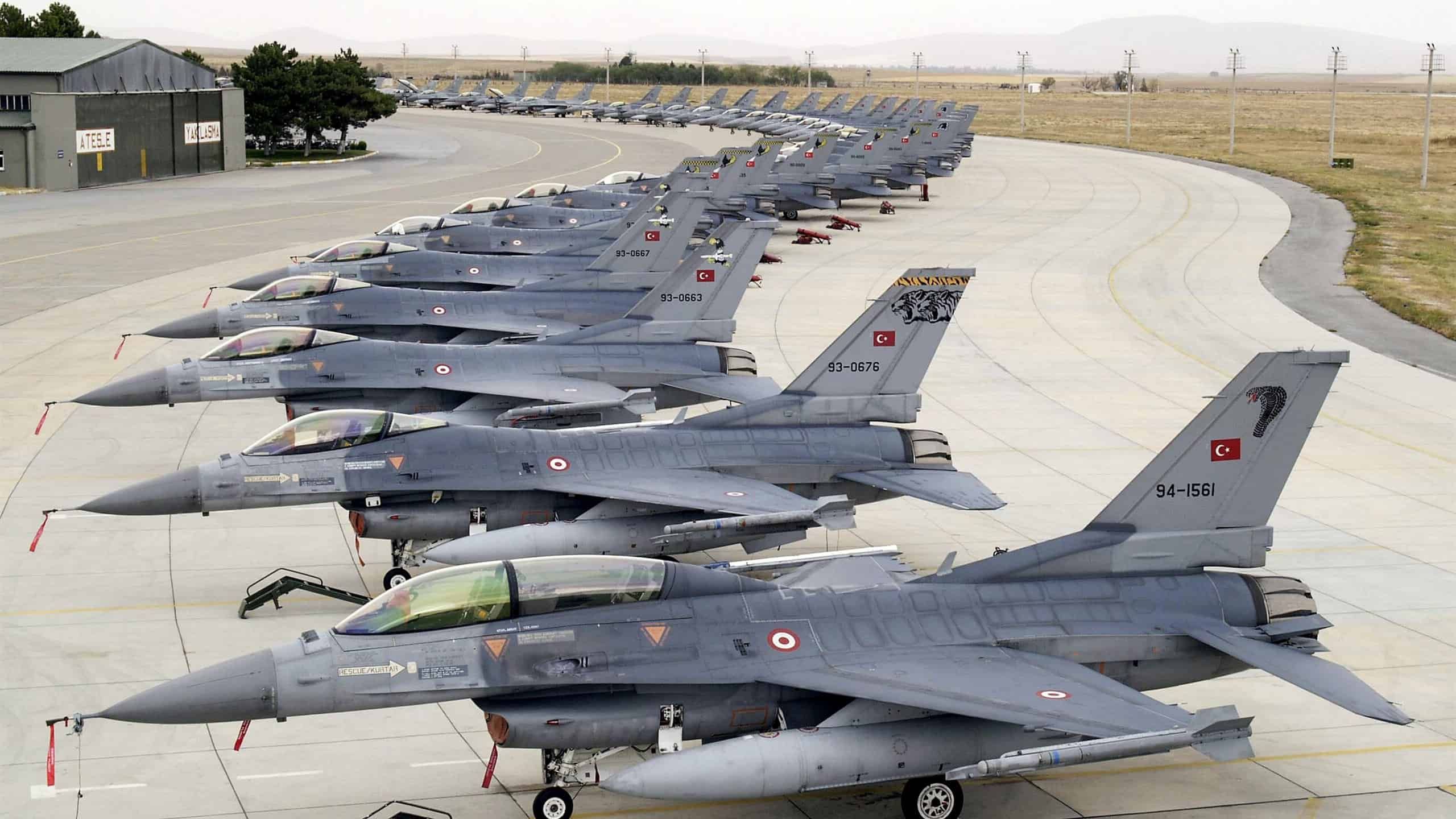 Винищувачі  F-16 на озброєнні турецької армії