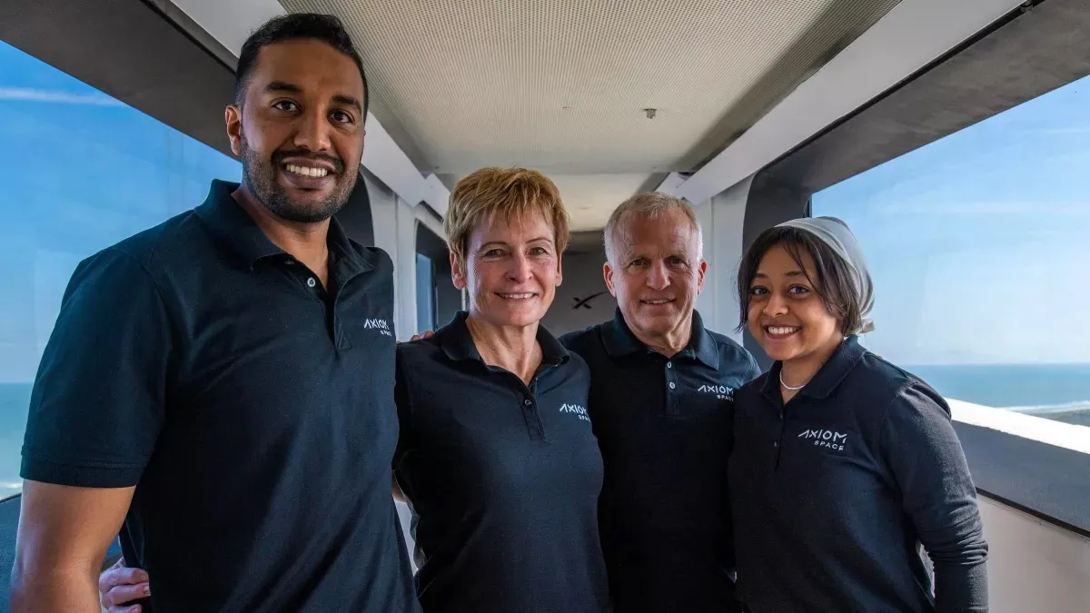 Екіпаж Ax-2 Екіпаж Ax-2