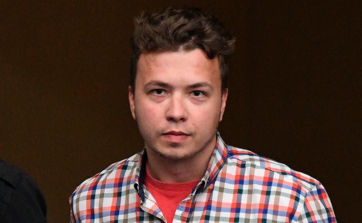 Роман Протасевич - активіста помилували у Білорусі - 24 Канал Роман Протасевич - активіста помилували у Білорусі - 24 Канал