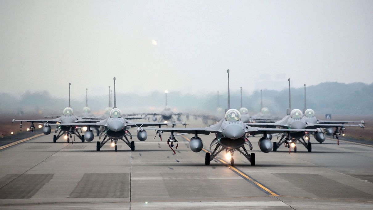 Україна отримає винищувачі F-16 – скільки F-16 можуть передати Нідерланди та Данія - 24 Канал