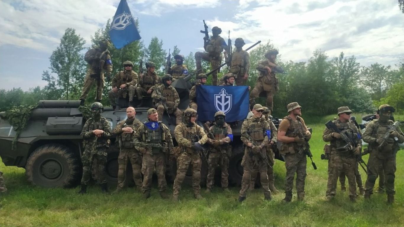 Российские добровольцы после удачного рейда по территории России