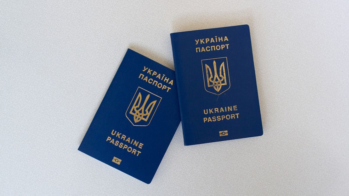 Чи дозволять чоловікам закордонні поїздки після перемоги України