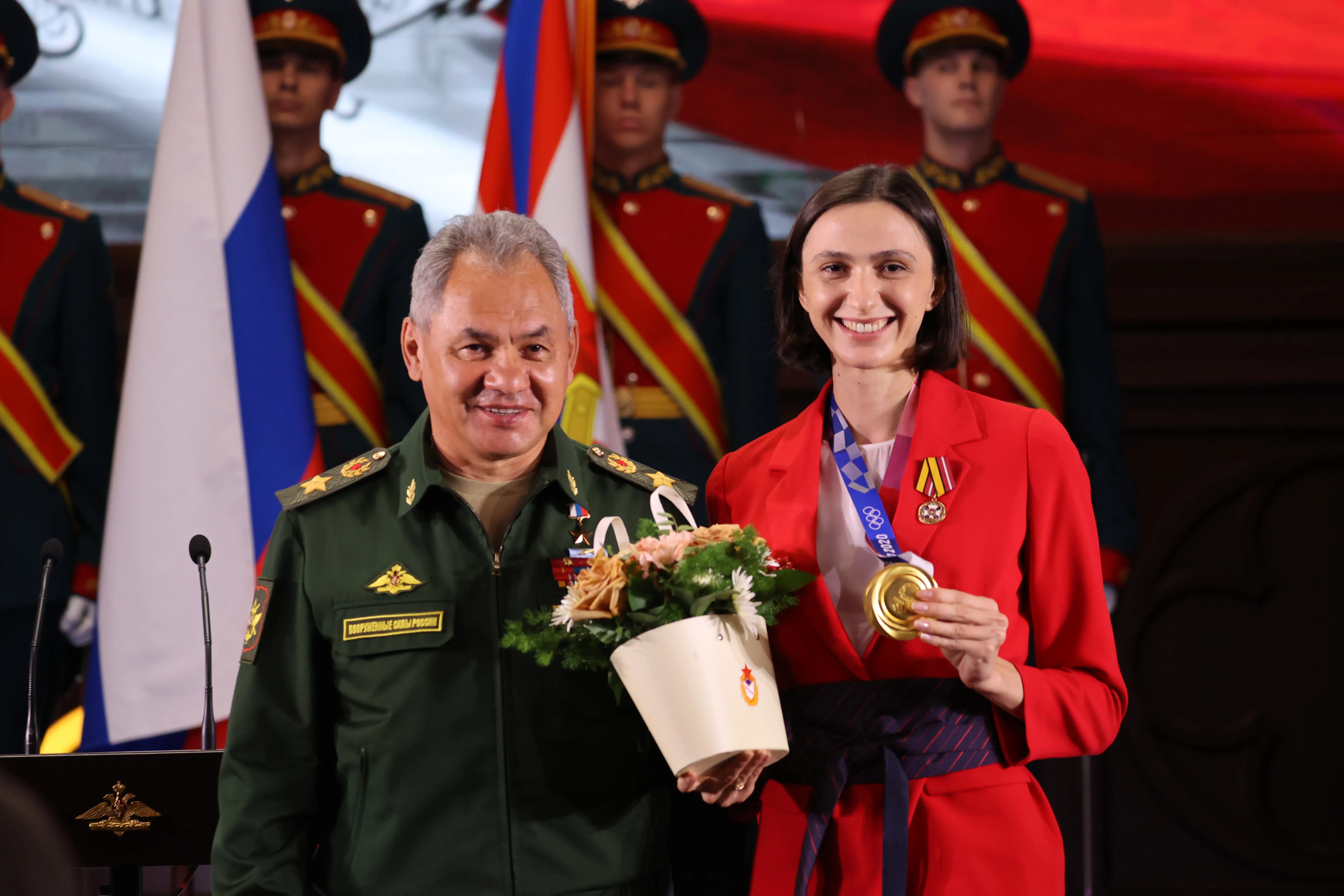 Сєргей Шойгу та Марія Ласіцкене Сєргей Шойгу та Марія Ласіцкене