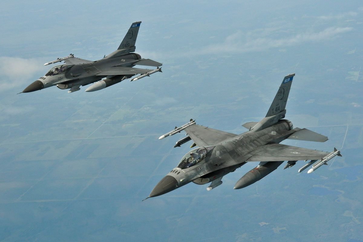 Американські винищувачі F-16