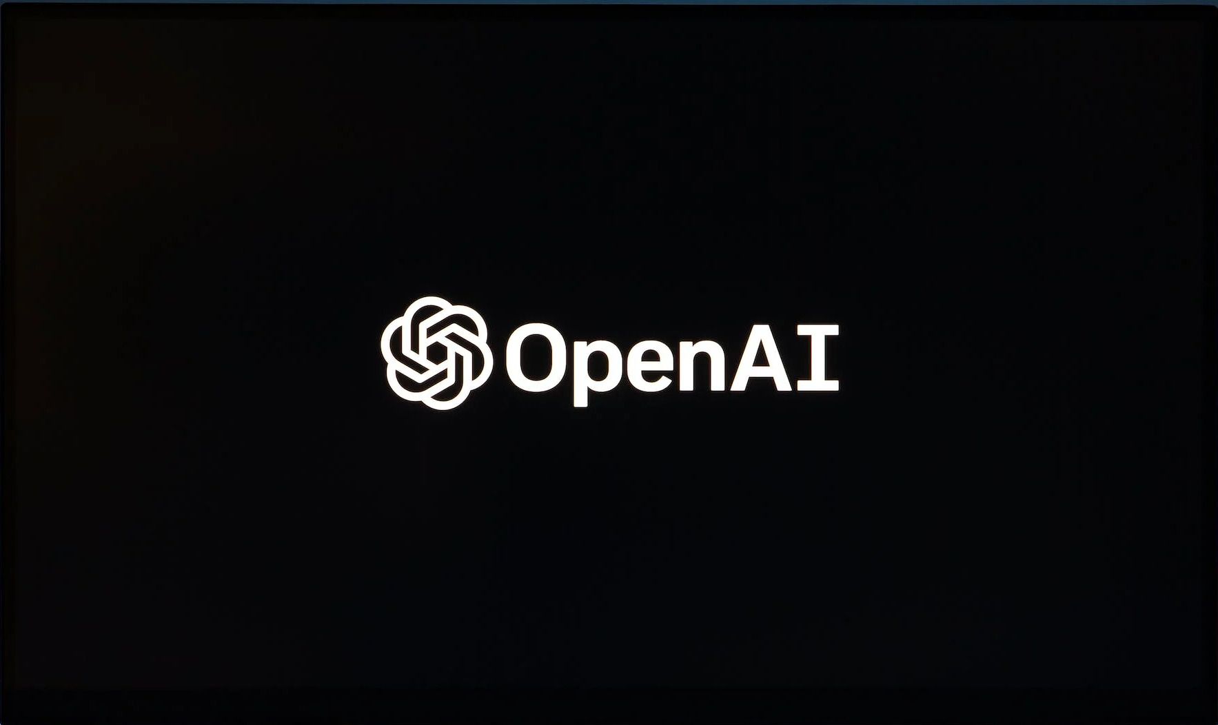 OpenAI підозрюють у зборі даних 