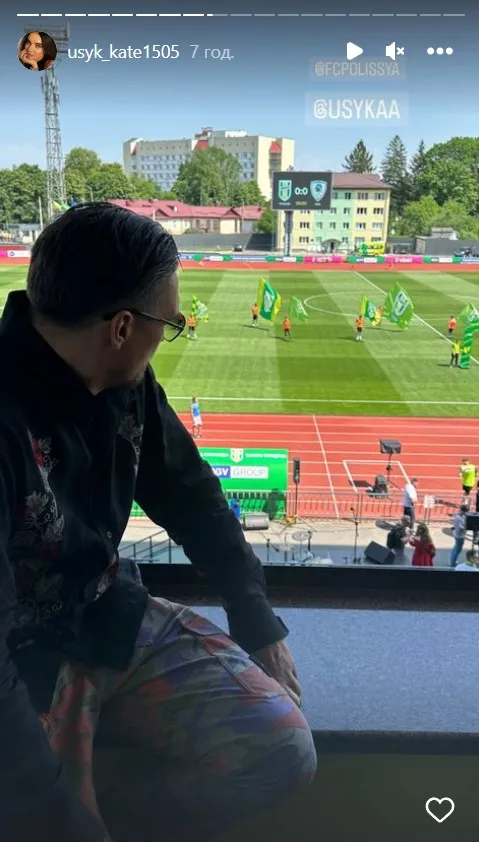 Усик посетил матч Полесья – ЛНЗ Усик посетил матч Полесья – ЛНЗ