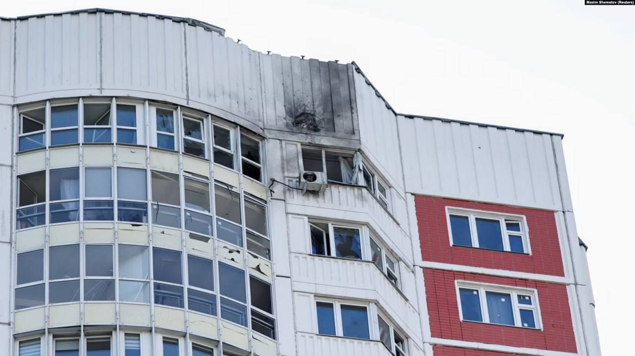 На Москву и Подмосковье выпустили от 25 до 30 дронов На Москву и Подмосковье выпустили от 25 до 30 дронов