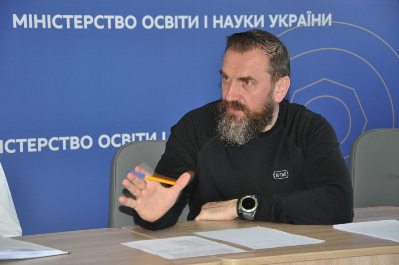 Лісовий провів нараду з депутатами Лісовий провів нараду з депутатами