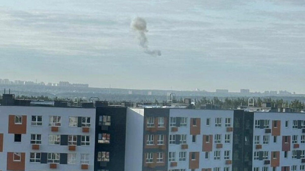 Взрывы от работы ПВО над Москвой Взрывы от работы ПВО над Москвой