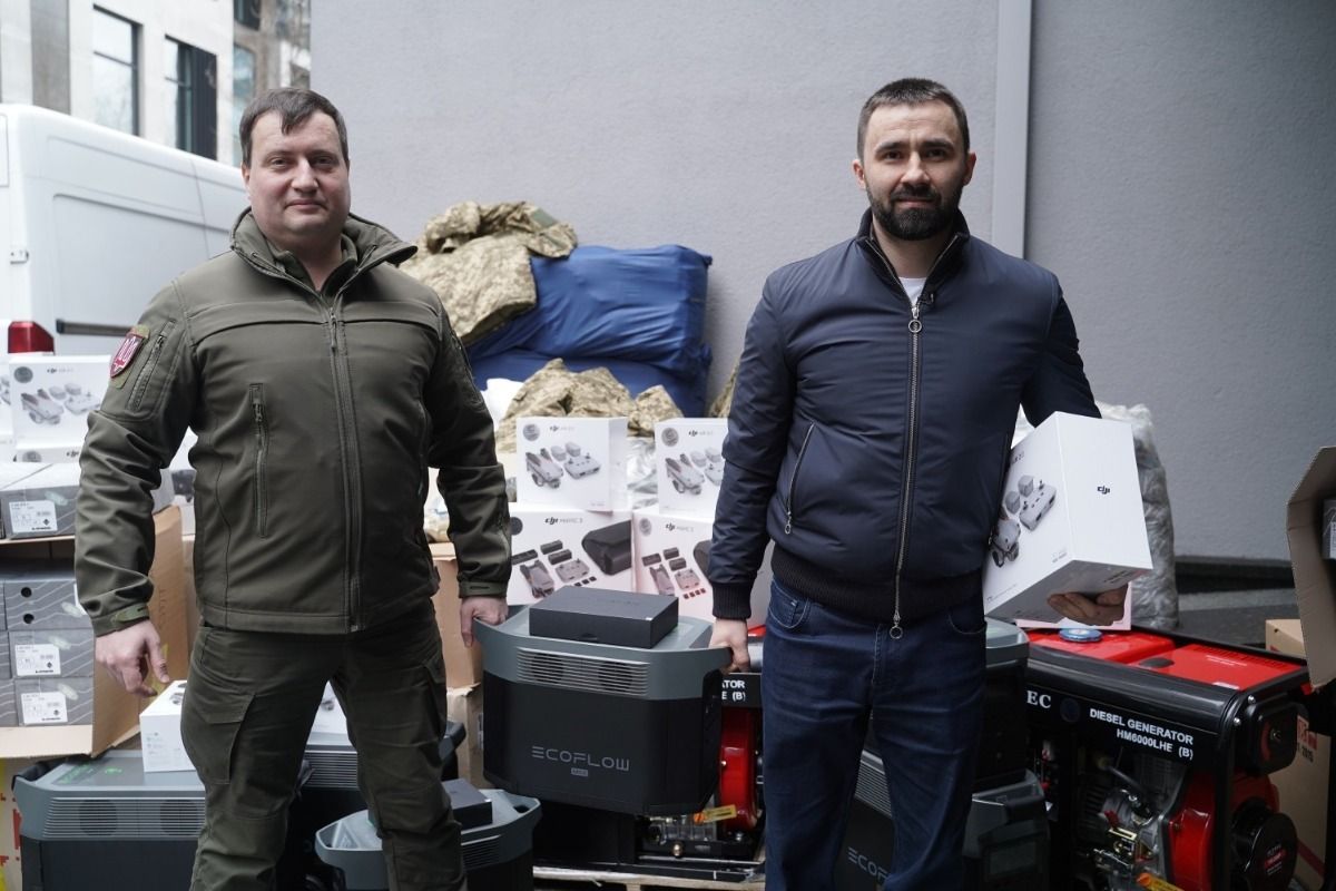 Силы обороны Украины получили от Метинвеста 450 систем резервного питания Силы обороны Украины получили от Метинвеста 450 систем резервного питания