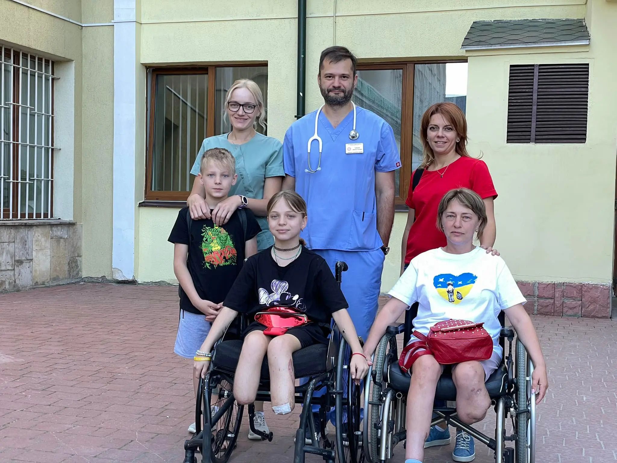 Родина дуже хоче повернутись до України Родина дуже хоче повернутись до України