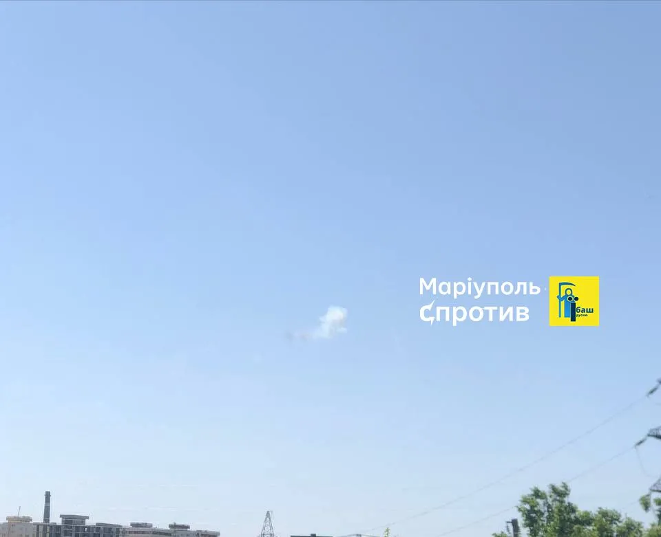 У Маріуполі працює ворожа ППО У Маріуполі працює ворожа ППО