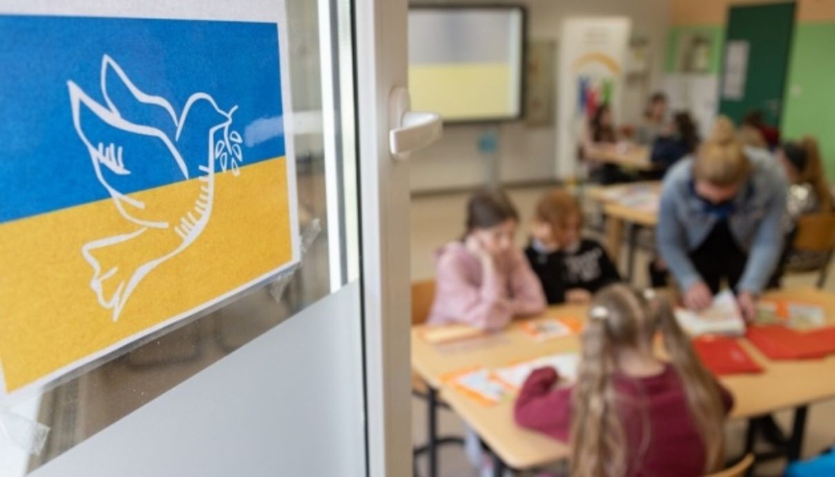 Навчання українців за кордоном - у Литві запрацюють ще дві українські школи
