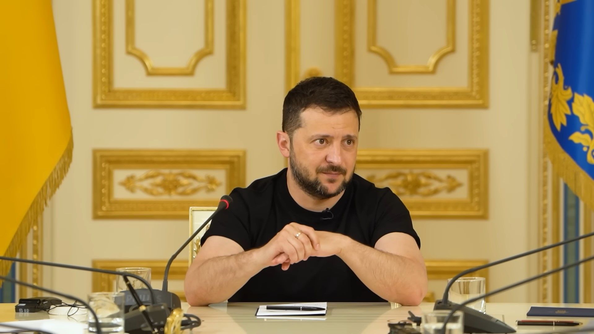 Зеленский назвал условия для революций в России Зеленский назвал условия для революций в России