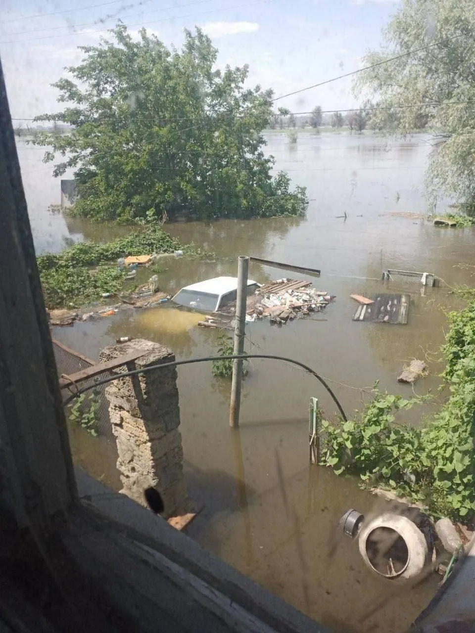 Подрыв Каховской ГЭС - Олешки ушли под воду - фото - 24 Канал