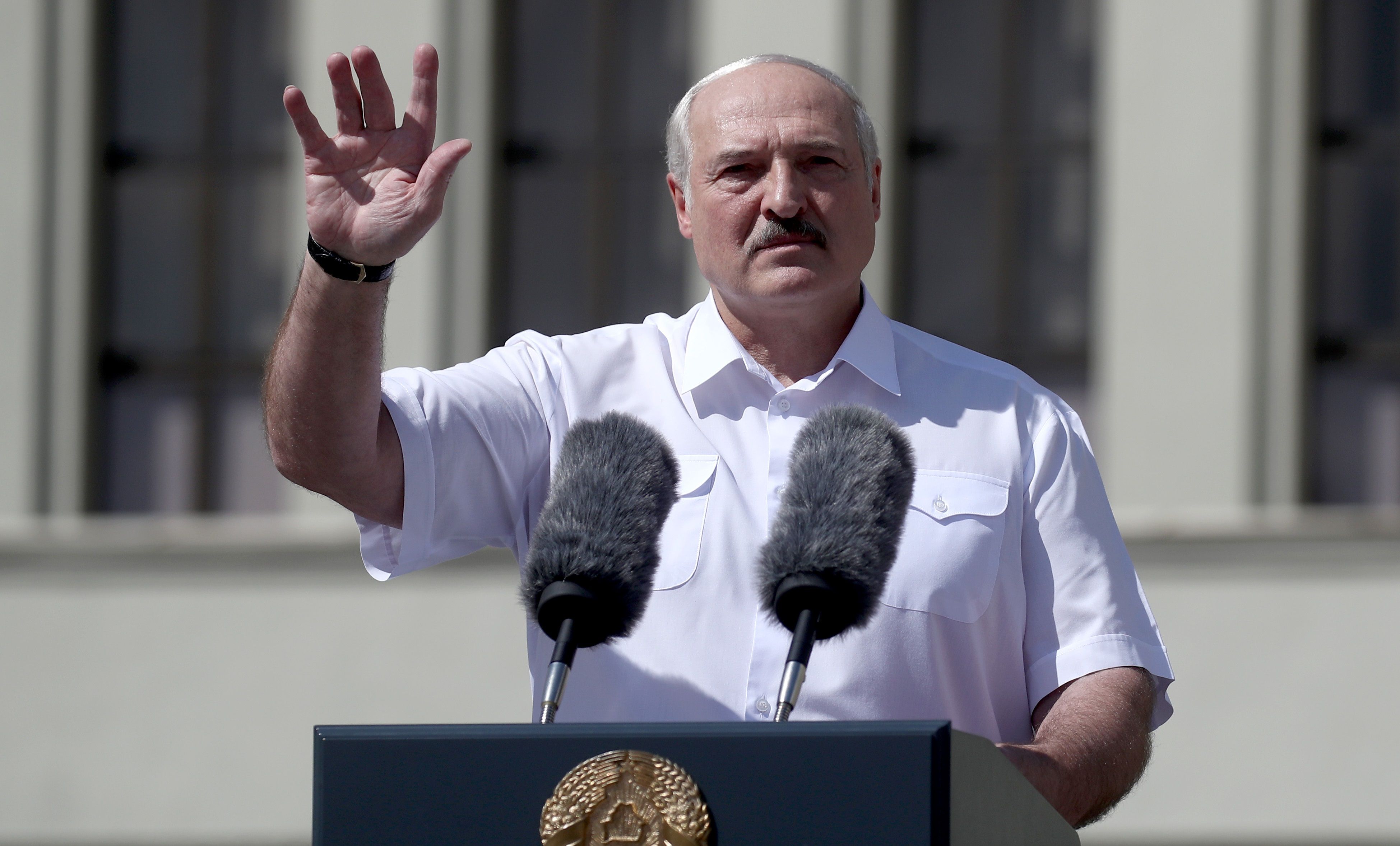 Китай давит на Лукашенко