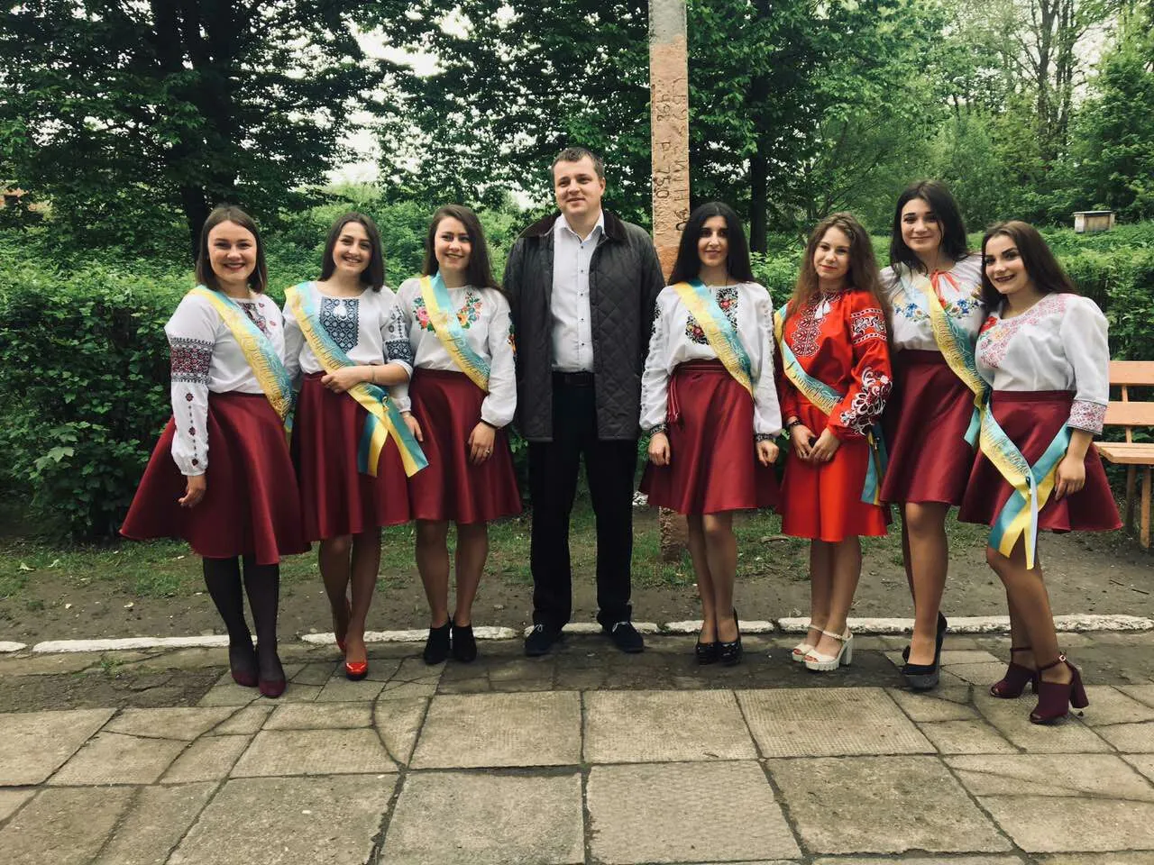Иван Макар с выпускниками